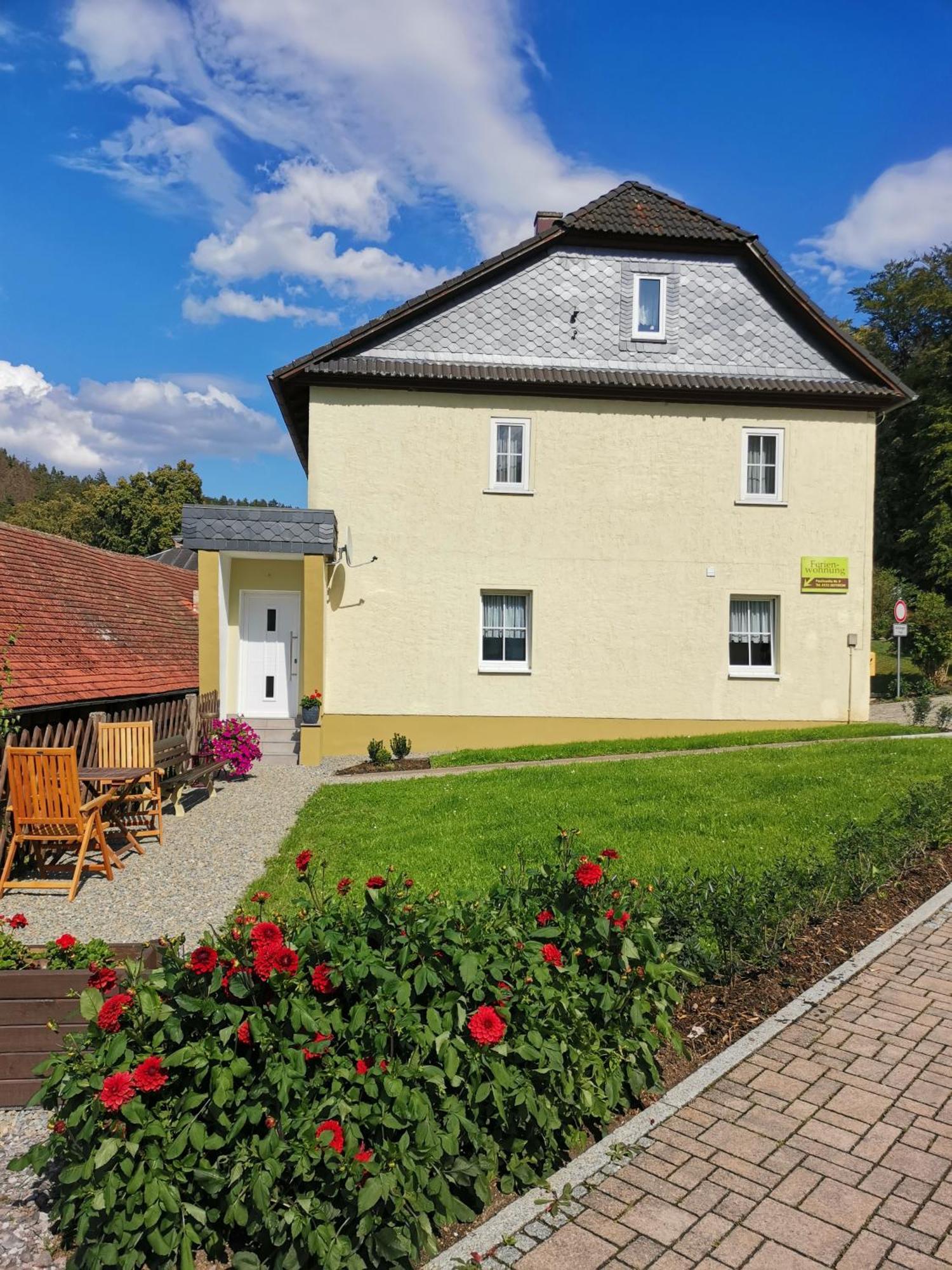 Ferienwohnung Paulinzella 9 Inklusive Parkplatz Und Wlan Exteriör bild